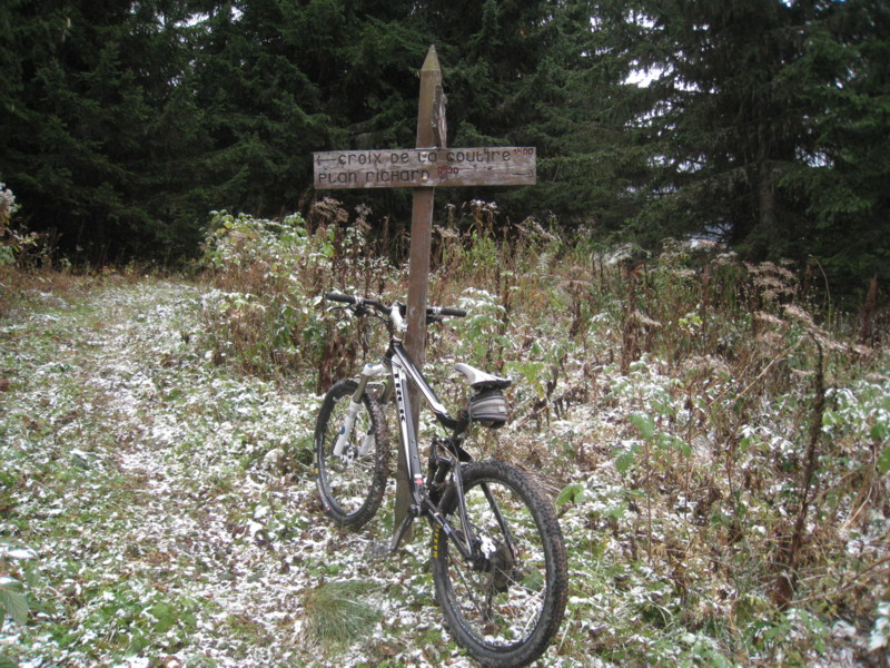 #7 à droite! : Point haut à 1714m et c à droite! : Point haut à 1714m et c'est parti pour 1350m de descente!