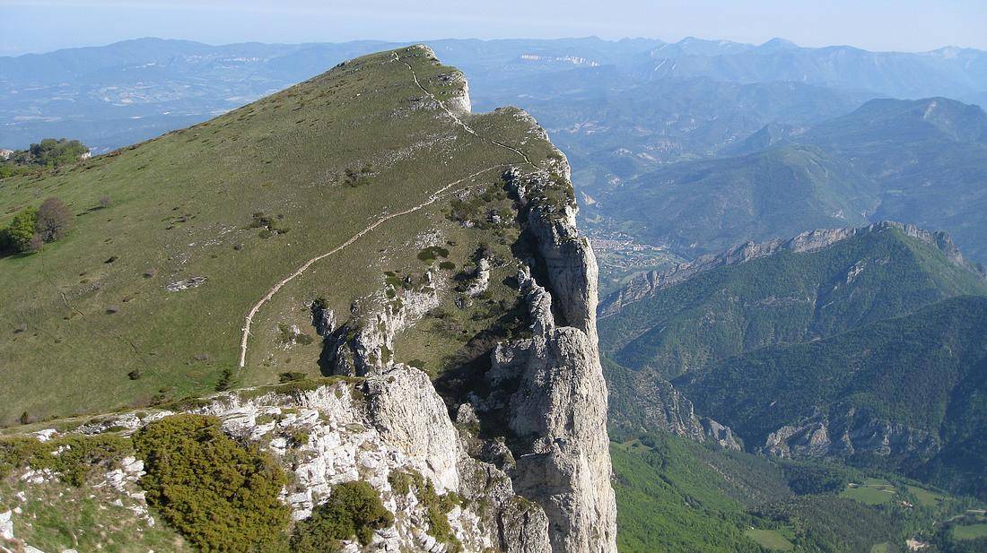 #5 La Pelle : et son à pic impressionnant La Pelle : et son à pic impressionnant