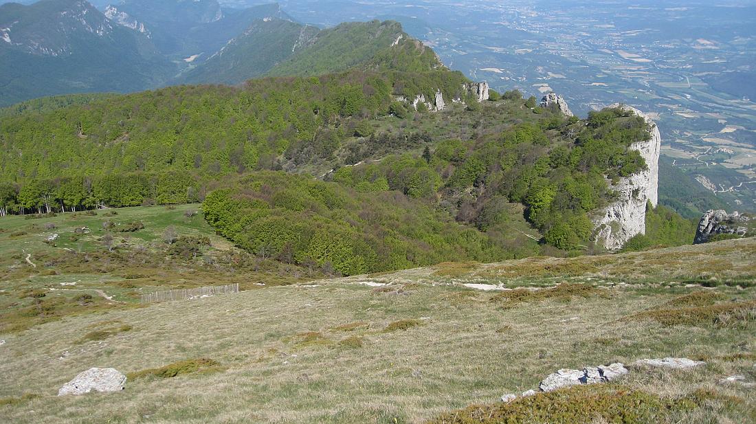 #6 Descente de la Pelle : sur les Rochers de la Laveuse Descente de la Pelle : sur les Rochers de la Laveuse