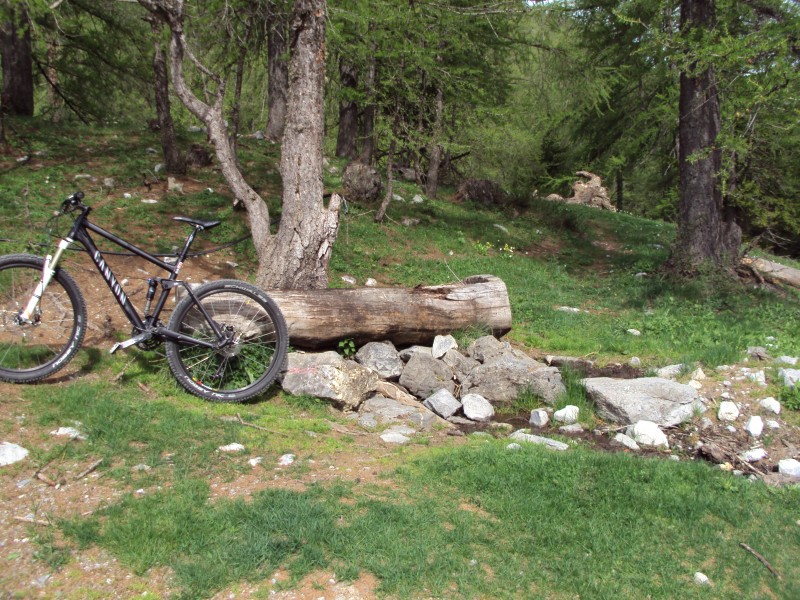 col d anelle : point d eau