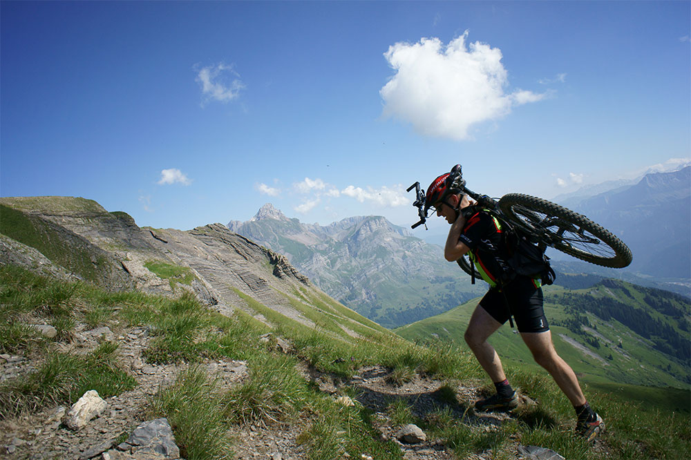 Sommet en vue : 200m de portage pour finir