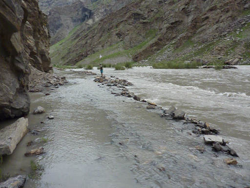 Suru Valley : Route inondée dans la vallée de la Suru