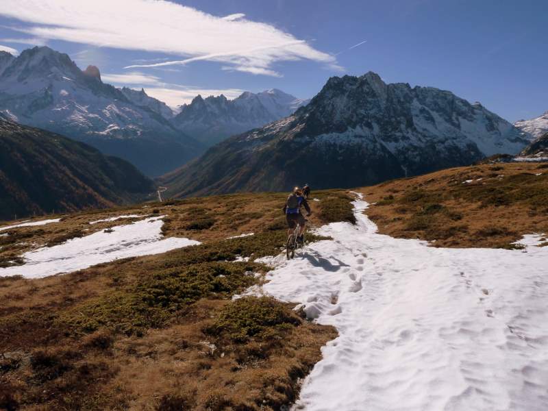 Chalets de la Loriaz : Descente sur Vallorcine face au Mt Blanc