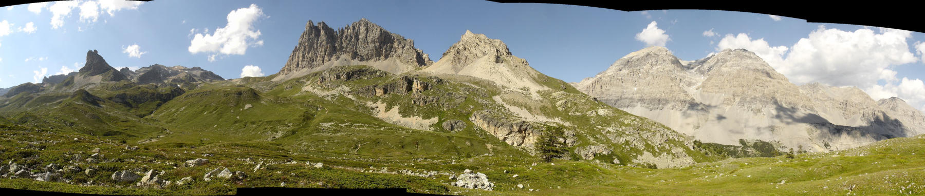 Vue du clot solide : Grand Adret, mont Thabor, Grand et Petit Seru, les 3 Mages