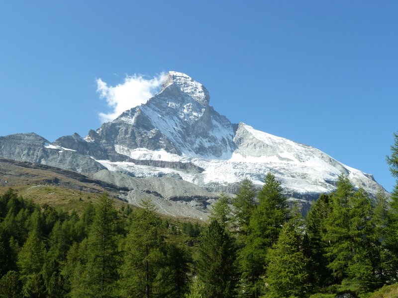 Cervin : Passage au pied de la face Nord