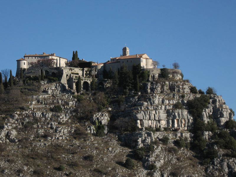 #10 Gourdon : Un des plus beau village du 06 et aussi un des plus touristiques (il n Gourdon : Un des plus beau village du 06 et aussi un des plus touristiques (il n'y a quasiment que des boutiques et des restos).
