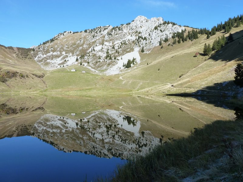 Lac d'Arvouin : Joli miroir