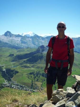 Du sommet de l'Aiguille Verte : Pointe Percée et Mont Blanc