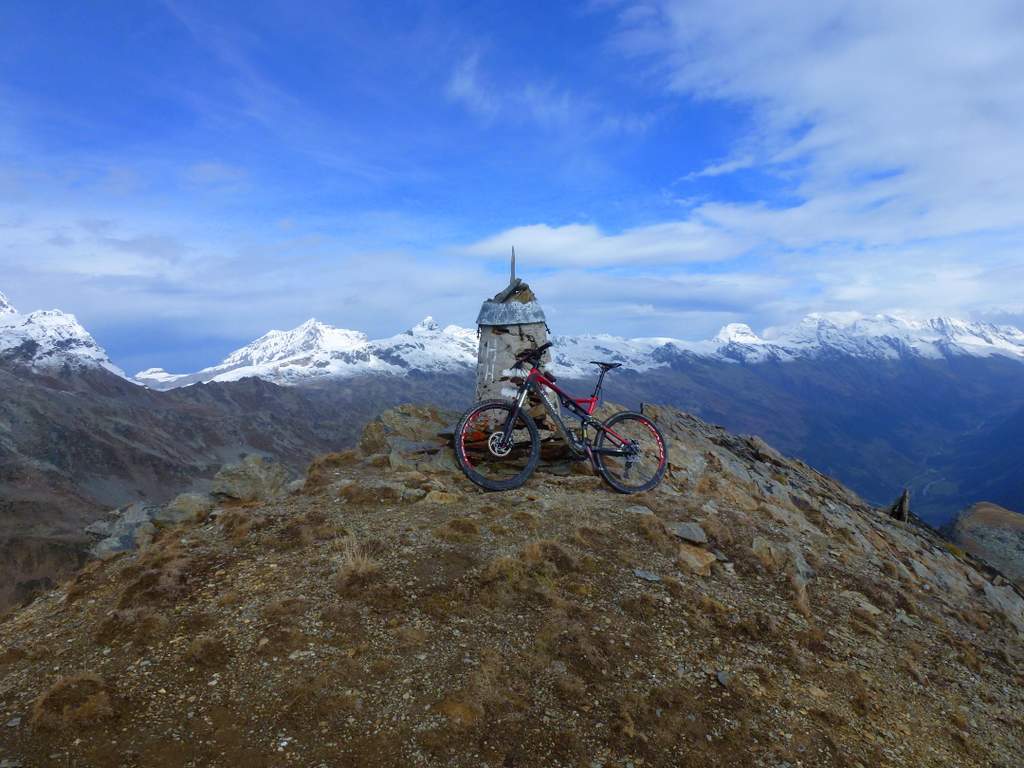 Niwen : Beau belvédère sur les Alpes Bernoises