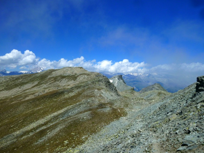 Spitzhorli : une légère descente dans le portage pour atteindre le sommet