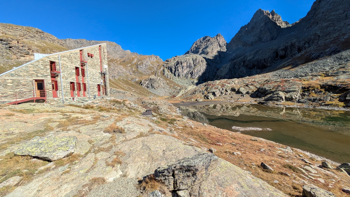 rifugio Vallanta (2450m)
